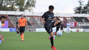 Douglas se quedó sin nada ante Gimnasia en el Miguel Morales. Douglas se quedó sin nada ante Gimnasia en el Miguel Morales.