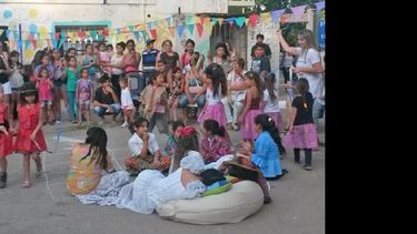 El festejo se basó en la puesta en escena de un cuento que fue interpretado por los chicos que asisten al Centro. (CDC SAN JOSE)