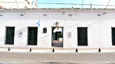 El acto se realizará este viernes 29 de mayo a las 11.00 en el auditorio del edificio anexo del museo, bajo el título “Preludio de la Organización Nacional”. El acto se realizará este viernes 29 de mayo a las 11.00 en el auditorio del edificio anexo del museo, bajo el título “Preludio de la Organización Nacional”.