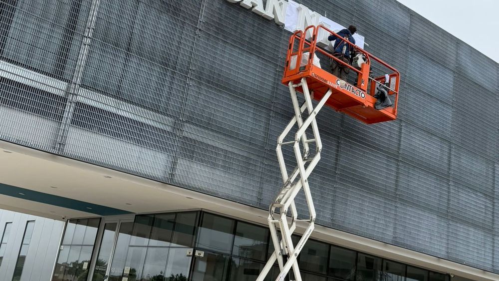 El nuevo centro de salud fue construido por la Municipalidad de San Nicolás y concesionado al Grupo Oroño para su operación. El nuevo centro de salud fue construido por la Municipalidad de San Nicolás y concesionado al Grupo Oroño para su operación.