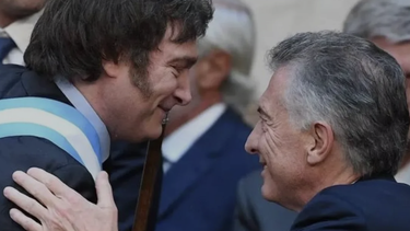 Javier Milei y Mauricio Macri: un acuerdo bonaerense podría reordenar a la oposición en PBA Javier Milei y Mauricio Macri: un acuerdo bonaerense podría reordenar a la oposición en PBA