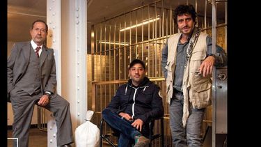 Francella, Winograd y Peretti. La película, basada en el asalto al Banco Río de Acassuso en 2006, se estrena este jueves. (CINES ARGENTINOS)