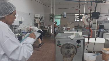 Es muy importante el trabajo que llevan a cabo los agentes de Bromatología.