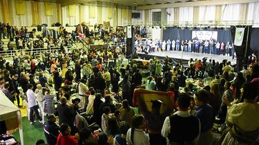 El Gimnasio del Parque Municipal de Pergamino vuelve a ser escenario de una nueva edición del festival competitivo de danzas folklóricas En Tierras Yupanquianas.