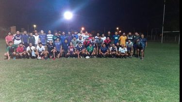 El plantel superior completó tras el último entrenamiento antes de la gran final de este tarde ante Cha Roga. El plantel superior completó tras el último entrenamiento antes de la gran final de este tarde ante Cha Roga.