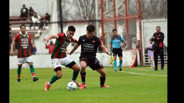 Douglas Haig irá por su séptima victoria seguida tras derrotar 3 a 0 a Sportivo Las Parejas en el Miguel Morales. Douglas Haig irá por su séptima victoria seguida tras derrotar 3 a 0 a Sportivo Las Parejas en el Miguel Morales.