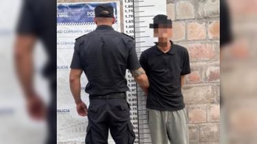 Cuatro aprehendidos por resistencia a la autoridad en conflicto vecinal en San Pedro: tres son menores Cuatro aprehendidos por resistencia a la autoridad en conflicto vecinal en San Pedro: tres son menores