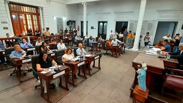 El Honorable Concejo Deliberante de San Nicolás llevó adelante una extensa y trascendental doble jornada legislativa El Honorable Concejo Deliberante de San Nicolás llevó adelante una extensa y trascendental doble jornada legislativa