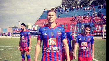 Blas Nahuel Valenzuela se transformó en nuevo jugador de los rojinegros. Blas Nahuel Valenzuela se transformó en nuevo jugador de los rojinegros.