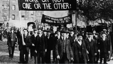 En esta fecha se rinde homenaje a las luchas históricas que conquistaron derechos fundamentales para los trabajadores.