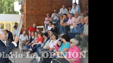 Rosendo Fraga brindó un panorama preciso sobre la actividad agropecuaria en el predio de Arbeleche. (LA OPINION)