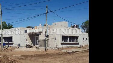La idea de las autoridades municipales es inaugurar esta Sala de Salud en alrededor de 20 días para atender la demanda vecinal. (LA OPINION)