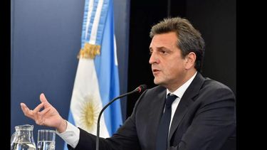 Sergio Massa se reunió este mediodía en el Palacio de Hacienda con una docena de representantes de bancos nacionales y de capitales internacionales.