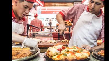 En esta competencia de pizzas los jurados evaluarán 13 categorías. En esta competencia de pizzas los jurados evaluarán 13 categorías.