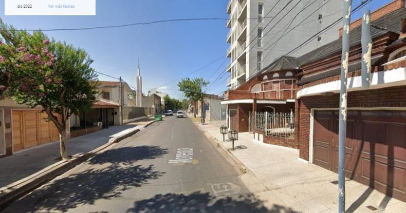 Los ladrones llamaron a la puerta y cuando los atendieron los moradores irrumpieron violentamente en una casa de Moreno entre Florida y Dorrego.