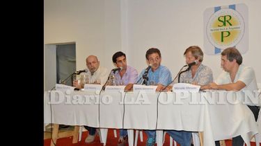 Tocalini, Herrera, Moavro, Garciarena y Mariotti durante sus exposiciones.  (LA OPINION)