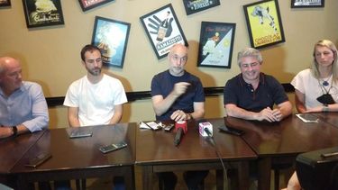 Maiztegui, Petrecca, Rodríguez Larreta, Martínez y Bustos en la conferencia de prensa. Maiztegui, Petrecca, Rodríguez Larreta, Martínez y Bustos en la conferencia de prensa.