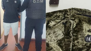 El revólver que le secuestraron en poder del sospechoso de 23 años estaba cargado con 10 municiones. El revólver que le secuestraron en poder del sospechoso de 23 años estaba cargado con 10 municiones.