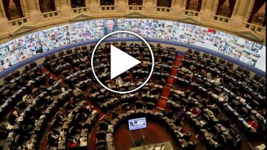 Le reunión comenzará a las 15:00. Le reunión comenzará a las 15:00.