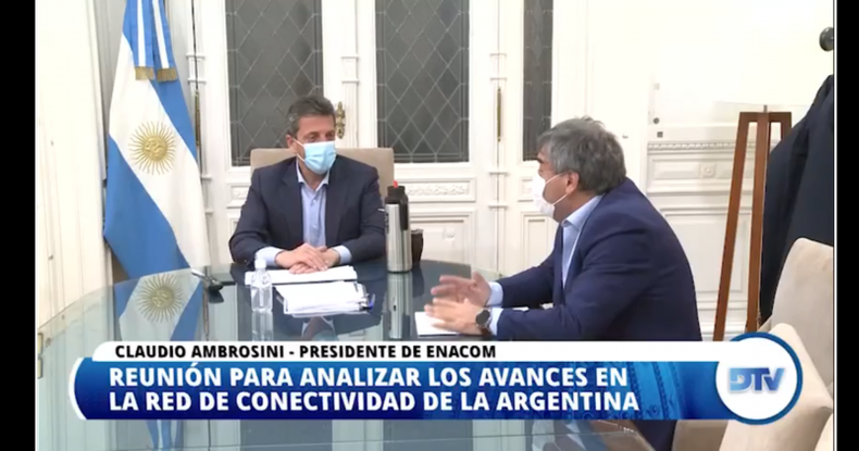 El presidente de la Cámara de Diputados, Sergio Massa, y el presidente del Ente Nacional de Comunicaciones (Enacom), Claudio Ambrosini, durante la reunión.
