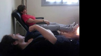 Vecinos de El Socorro se acercaron al Instituto Comercial para donar sangre.  (SERVICIO DE MEDICINA TRANSFUSIONAL)