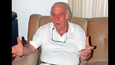 Néstor Fernández y un merecido reconocimiento. (ARCHIVO LA OPINION)