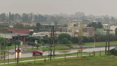 Ya llovieron 35 milímetros en Pergamino. Ya llovieron 35 milímetros en Pergamino.