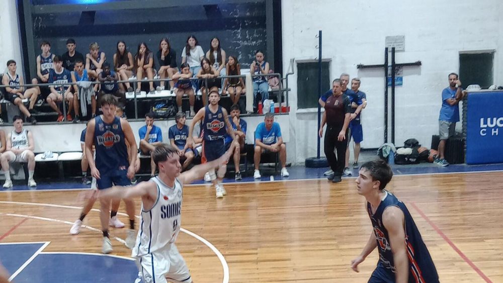 Regatas festejó y empató la serie final Regatas festejó y empató la serie final