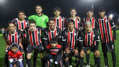 Racing sumó tres puntos en casa tras vencer por goleada a Argentino de Rojas