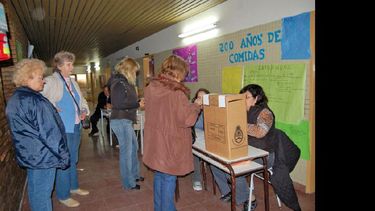 Las elecciones Primarias Abiertas Simultáneas y Obligatorias serán el 9 de agosto. (ARCHIVO LA OPINION)