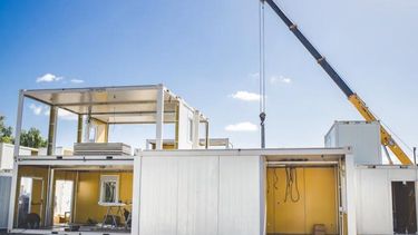Un fenómeno que demanda soluciones habitacionales rápidas, económicas y sostenibles, la construcción modular se presenta como una respuesta ideal.