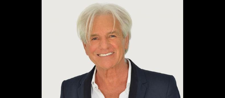 Sergio Denis grabó más de 300 canciones (entre propias y covers); lanzó 28 discos; realizó presentaciones multitudinarias en el Luna Park, el Teatro Opera. (INFOBAE)