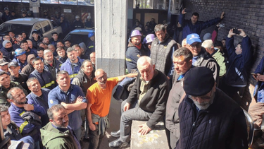 Continua el paro en Ternium San Nicolás pero los contratistas pudieron ingresar a la planta. Continua el paro en Ternium San Nicolás pero los contratistas pudieron ingresar a la planta.