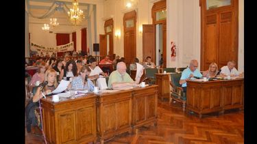 La primera sesión ordinaria del año fue bastante extensa por la cantidad de asuntos tratados. (LA OPINION)
