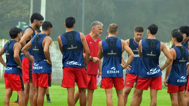 El plantel de Douglas Haig irá por un nuevo triunfo para quedar como único líder. El plantel de Douglas Haig irá por un nuevo triunfo para quedar como único líder.