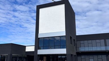 Hito productivo en el corazón automotriz bonaerense, Mercedes-Benz abrió en Zárate su nuevo Centro Industrial y genera expectativa en el sector. Hito productivo en el corazón automotriz bonaerense, Mercedes-Benz abrió en Zárate su nuevo Centro Industrial y genera expectativa en el sector.