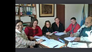 Los consejeros escolares trabajan en el relevamiento de datos en las escuelas. (consejo escolar)