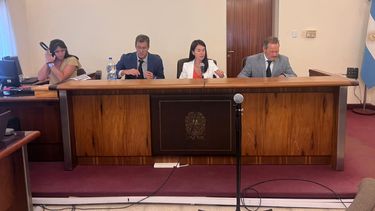 Este martes en la sala de audiencias del Tribunal Oral en lo Criminal comenzó el juicio oral contra los integrantes de una pareja por los abusos sexuales denunciados por una joven. Este martes en la sala de audiencias del Tribunal Oral en lo Criminal comenzó el juicio oral contra los integrantes de una pareja por los abusos sexuales denunciados por una joven.