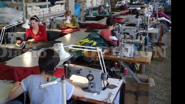En Pergamino la industria confeccionista en forma directa e indirecta genera empleo a más de 6.500 personas. (LA OPINION)