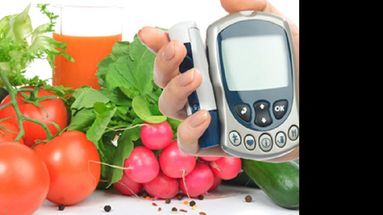 Alimentación y buenos hábitos, claves del mensaje contra la diabetes. (LA OPINION)