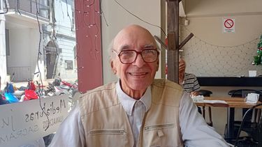 Domingo Carusso, un hombre de la música, la comunicación y la ciudad. Domingo Carusso, un hombre de la música, la comunicación y la ciudad.