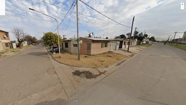 La víctima manifestó que se desplazaba en bicicleta por inmediaciones de Bombero Esquivel y el lateral del Cementerio municipal cuando lo interceptaron dos sujetos. La víctima manifestó que se desplazaba en bicicleta por inmediaciones de Bombero Esquivel y el lateral del Cementerio municipal cuando lo interceptaron dos sujetos.