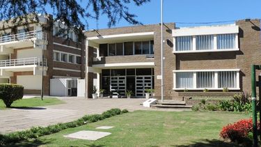 Los días de paro no hay actividades académicas ni de investigación en las 30 facultades regionales que posee la Universidad Tecnológica Nacional -entre ellas San Nicolás- y en su órgano preuniversitario, el Instituto Nacional Superior del Profesorado Técnico. Los días de paro no hay actividades académicas ni de investigación en las 30 facultades regionales que posee la Universidad Tecnológica Nacional -entre ellas San Nicolás- y en su órgano preuniversitario, el Instituto Nacional Superior del Profesorado Técnico.