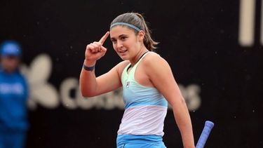 Julia Riera cortó con un triunfo en sets corridos una racha de cuatro derrotas en fila. Julia Riera cortó con un triunfo en sets corridos una racha de cuatro derrotas en fila.