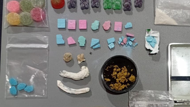 Cuatro detenidos en Ruta 9 con estupefacientes a la altura de San Nicolás. Cuatro detenidos en Ruta 9 con estupefacientes a la altura de San Nicolás.