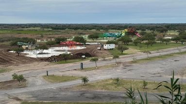 De acuerdo a lo difundido en canales oficiales, las nuevas instalaciones estarán finalizadas a tiempo para las actividades previstas durante las vacaciones de invierno. De acuerdo a lo difundido en canales oficiales, las nuevas instalaciones estarán finalizadas a tiempo para las actividades previstas durante las vacaciones de invierno.