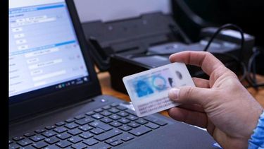 Hoy las gestiones se podrán llevar a cabo de 9:00 a 14:00 en Montevideo esquina Jujuy. Hoy las gestiones se podrán llevar a cabo de 9:00 a 14:00 en Montevideo esquina Jujuy.