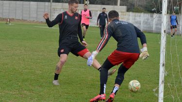 Douglas no baja la intensidad y apunta a llegar de la mejor manera a la segunda etapa del torneo.