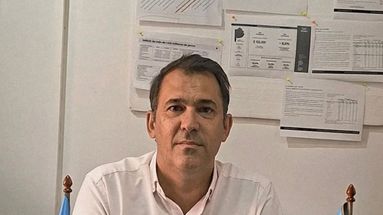 El concejal Martín Rivas cuestionó con dureza un proyecto de ordenanza presentado por el bloque Alianza La Libertad Avanza que propone la creación del programa “Jóvenes Legislando”. El concejal Martín Rivas cuestionó con dureza un proyecto de ordenanza presentado por el bloque Alianza La Libertad Avanza que propone la creación del programa “Jóvenes Legislando”.