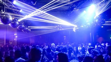 Ibiza Disco volvió para quedarse, aunque ahora con un formato de fiestas temáticas. El regreso fue en el mismo lugar en donde todo comenzó el 28 de Julio de 1990: el icónico boliche de Pellegrini al 400 que heredó la leyenda de Tempus y después se transformó en Nexo. Ibiza Disco volvió para quedarse, aunque ahora con un formato de fiestas temáticas. El regreso fue en el mismo lugar en donde todo comenzó el 28 de Julio de 1990: el icónico boliche de Pellegrini al 400 que heredó la leyenda de Tempus y después se transformó en Nexo.